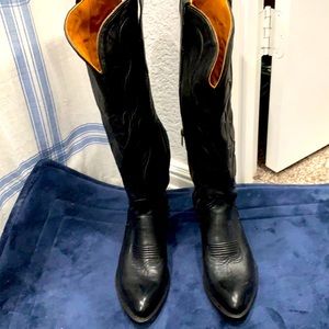 Ladies tall black riding boots